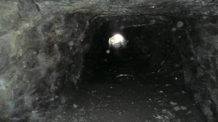 Dentro i cunicoli.