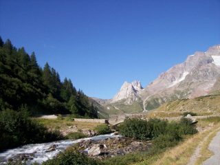 Piano Combal e Pyramides Calcaires