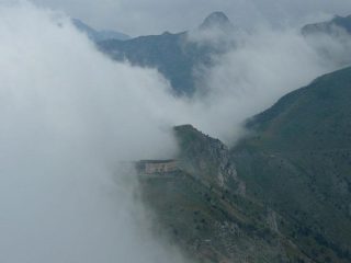 al ritorno, affascinanti giochi della nebbia