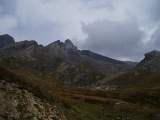 pica e sella d'asti dalla strada
