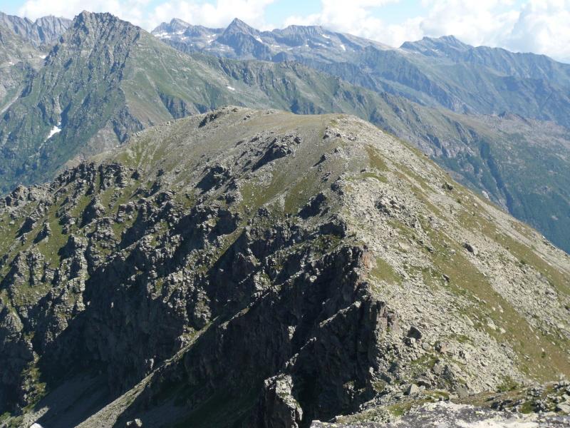 cima di deserta e m. giaset visti dalla p. pelousa