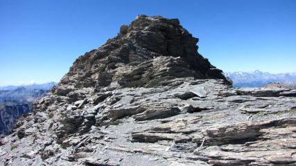 le facili roccette che precedono la vetta della Merciantaira (29-8-2009)