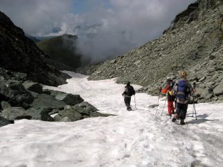 Scendendo al lago