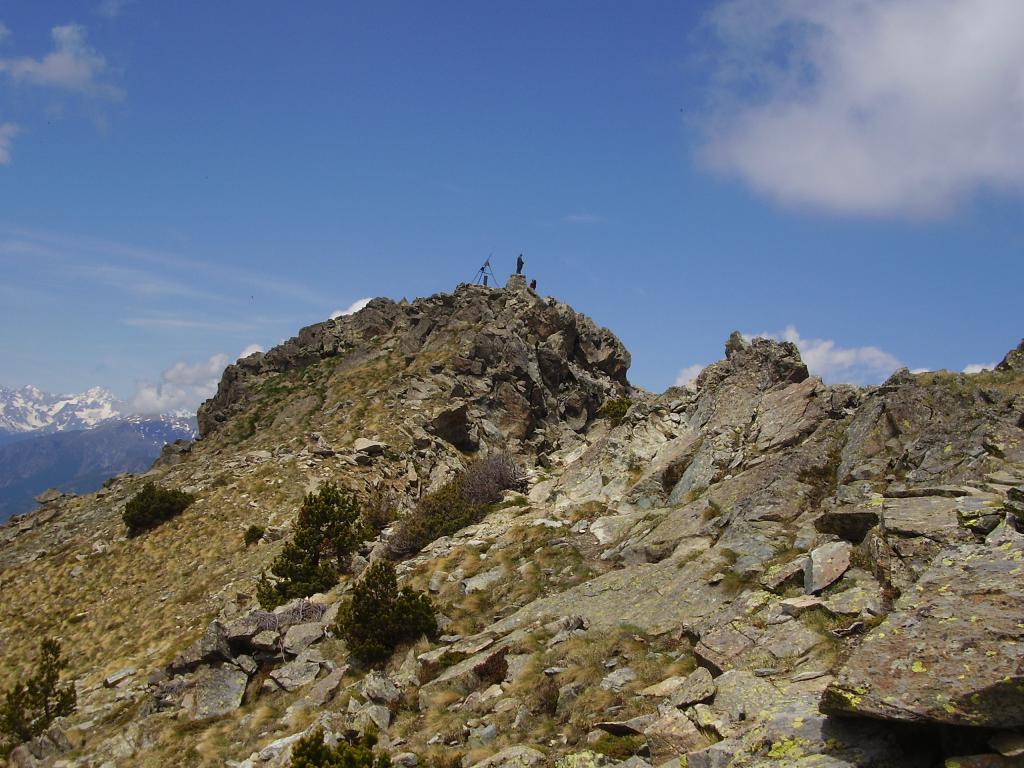 Comincia la lunga discesa