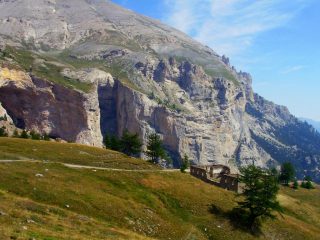 rovine vicino alla galleria dei saraceni