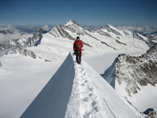 Alfio sull'aerea cresta sommitale