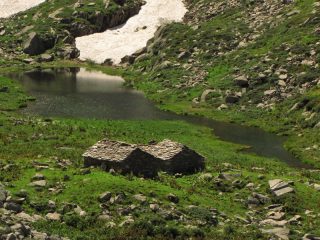 alpi e lago di chiono