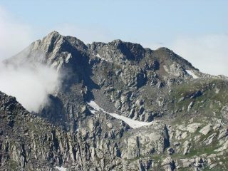 nord est del monte Marzo salita per la valle della Legna