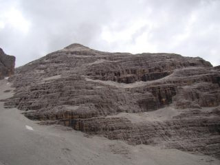 La vetta dal sentiero di discesa....