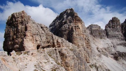 Le cengie verso la forcella del Camoscio
