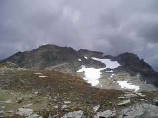 L'Helsenhorn dalla vetta