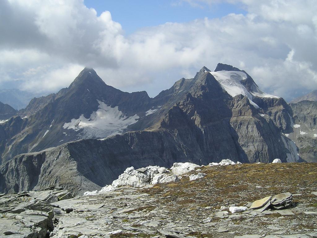 Rebbio, Mottiscia ed Hillenhorn dalla vetta