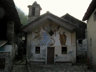 La chiesetta di S.Giorgio, a Crest Damon