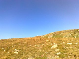 Guardando verso la cima