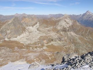 pelvo d'Elva e lago Camoscere
