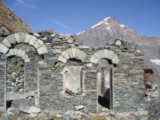 la stazione di arrivo della vecchia teleferica