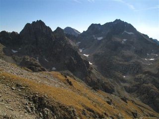 Tete Nord du Basto, Bego, Grand Capelet