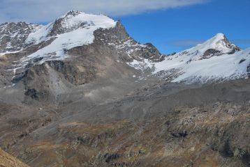 Il Gran Paradiso, il Rifugio Vittorio Emanuelele e la Tresenda dal Grand Collet