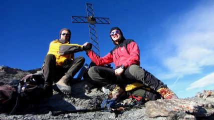 io e Massimo in vetta alla Cima del Pelvo (autoscatto) (11-10-2009)