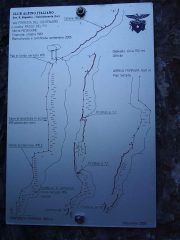cartello alla partenza della ferrata