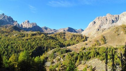 Salendo al rifugio, uno sguardo di fronte