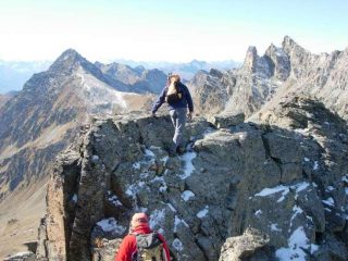 L'ultimo tratto di cresta prima dell'ometto di vetta