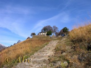 Alpe Pra con la Casa dell'Alpino