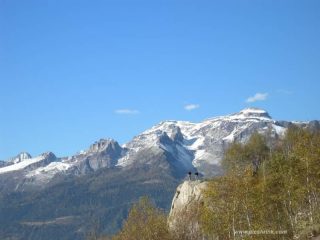 2 cordate che escono