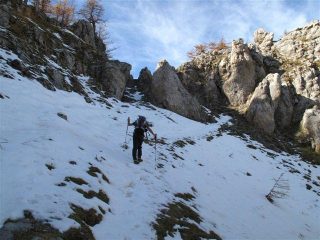 Poco prima dell'intaglio per la cima di Pian Tendasco