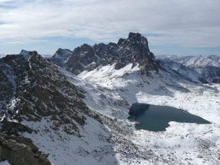 il brec di chambeyron e il Lago del Nove colori dalla vetta