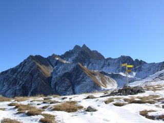 IL col Sapin, sullo sfondo la Gran Rochère