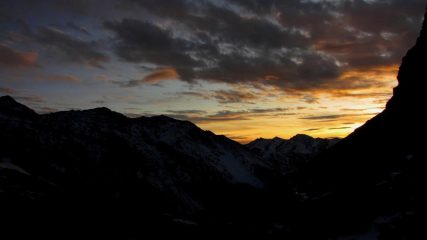 ultime luci del giorno dal Refuge de Chambeyron (31-10-2009)