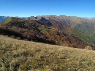 Uno sguardo verso il Teglia e Frontè