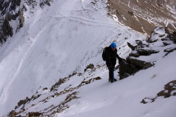 Davide sale nella parte alta della cresta (7-11-2009)