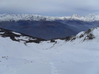 la traccia di salita con vista sul fondovalle