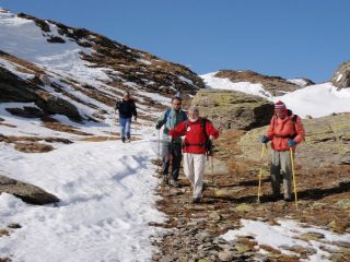 in discesa dal colle