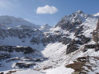 Colle dell'agnello a dx Gros Muttet a sx la ferrand