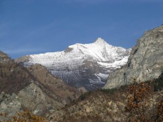 Il Rocciamelone come ci appare dal sentiero