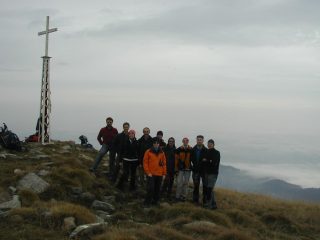 Folto gruppo di amici
