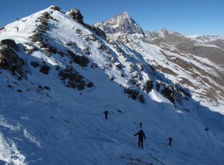 l'arrivo alla sella tra le 2 vette