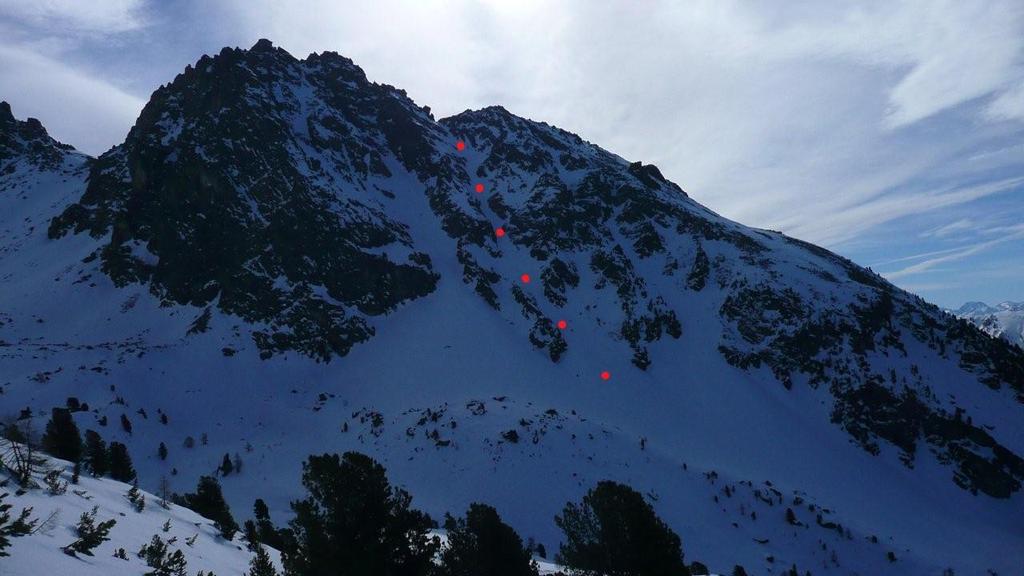 Canale NO della Rocca Jarea (primavera 2009)