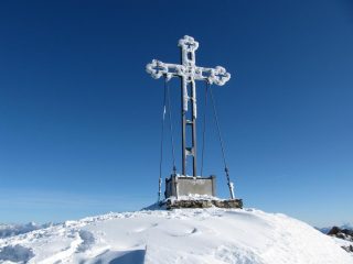 La croce di vetta