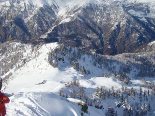  la dorsale della Leretta - pian du Juc e a dx in ombra il pendio di rientro