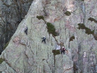 Il traverso dopo il ponte, a lato una immagine 