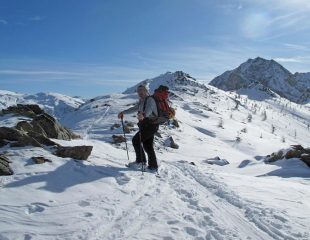 La cresta da percorrere per raggiungere la cima dall'anticima Nord 2413m