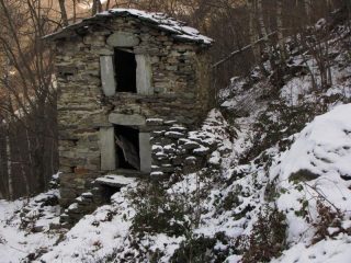 nei pressi di fraschietto l'antica Cà dl Cunt