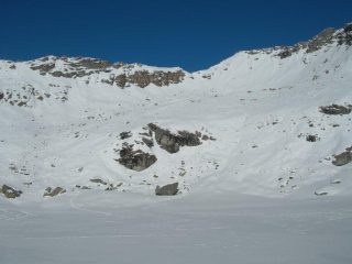 la vetta vista dal lago Estoul