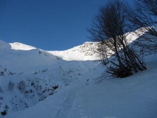 Il Colle della Roussa con a sx. la Courbasiri
