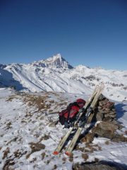 in cima