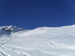 in prossimita' del colle